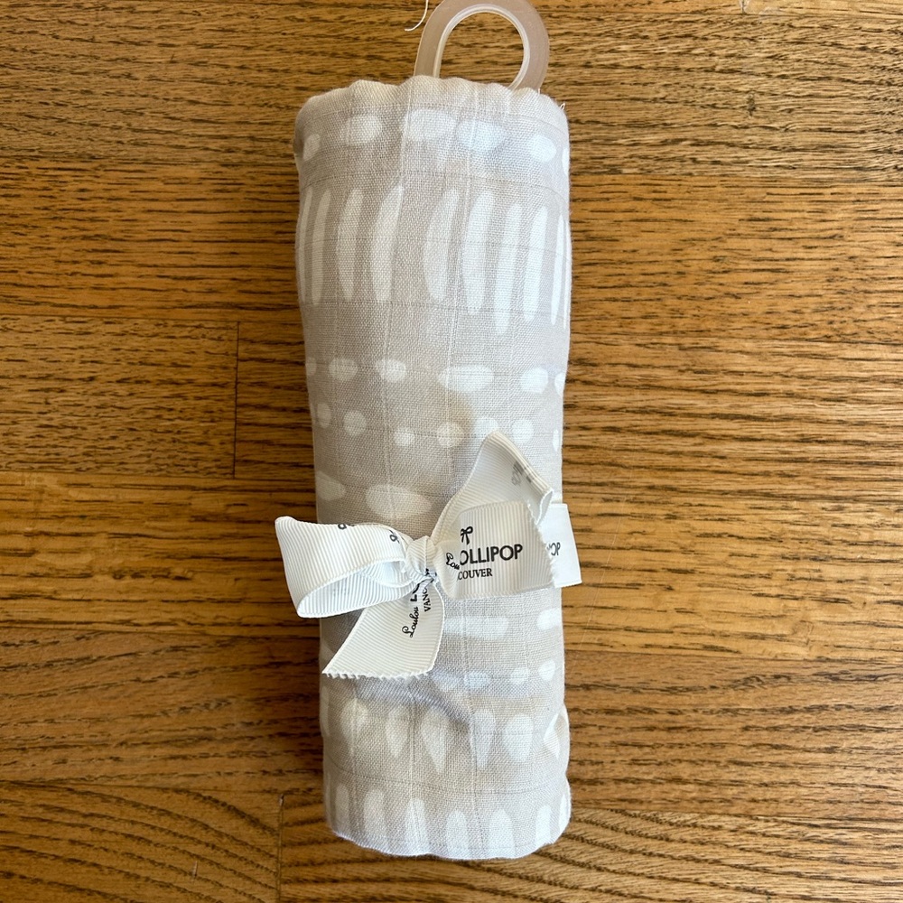 NWT Lou Lou lollipop swaddle
